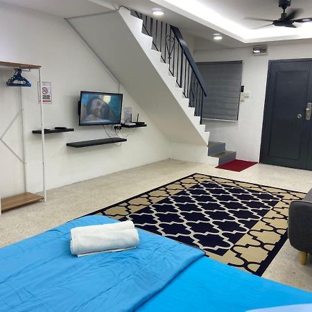 Hs Homestay Cenderawasih Kuantan Town Kültér fotó